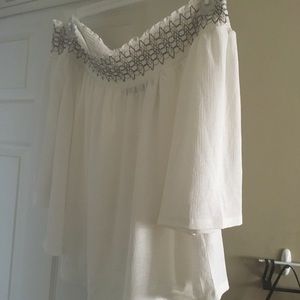 Apt 9. Off white blouse